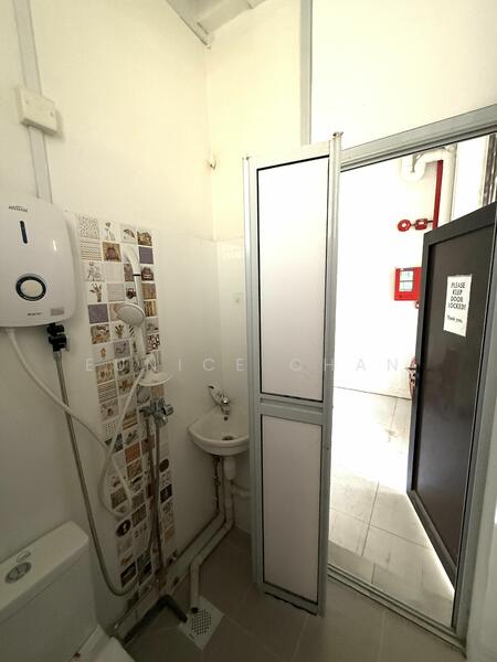 226E Ang Mo Kio Avenue 1, 226E Ang Mo Kio Avenue 1, 1,518 sqft, Shop / Shophouse For Sale, by Eunice Chan, 25316390 - CommercialGuru.com.sg