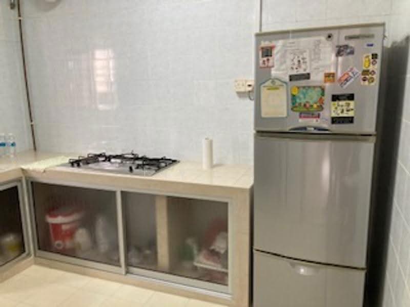 69 Redhill Close, Alexandra / Commonwealth, 3 Bedrooms, 915 sqft, HDB Flat For Rent, by Tay C A, 25316446 - PropertyGuru.com.sg