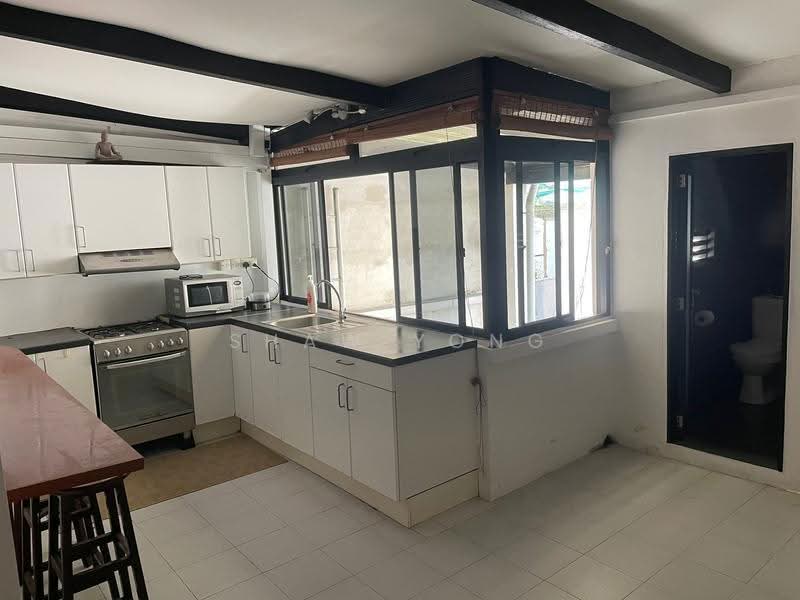 Everton Road Conservation apartment (Walk-Up), Everton Road, Chinatown / Tanjong Pagar, 1 Bedroom, 1,200 sqft, Walk-up Apartment For Rent, by Shaw Yong, 25316747 - PropertyGuru.com.sg