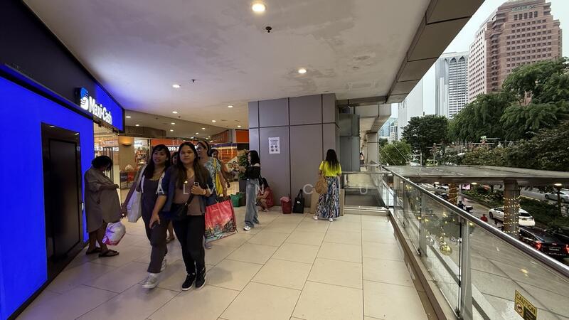 Lucky Plaza, 304 Orchard Road, 441 sqft, Mall Shop For Sale, by Alvin Chua, 25317167 - CommercialGuru.com.sg