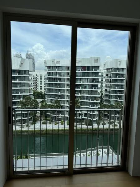 The Reef at King's Dock, 12 Harbourfront Avenue, 2 Bedrooms, 883 sqft, Condominium For Rent, by James ., 25317186 - PropertyGuru.com.sg