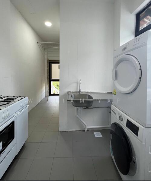 Lowland Road, Lowland Road, Kovan Road,, 2 Bedrooms, 915 sqft, Shophouse For Rent, by William Yap, 25318233 - PropertyGuru.com.sg