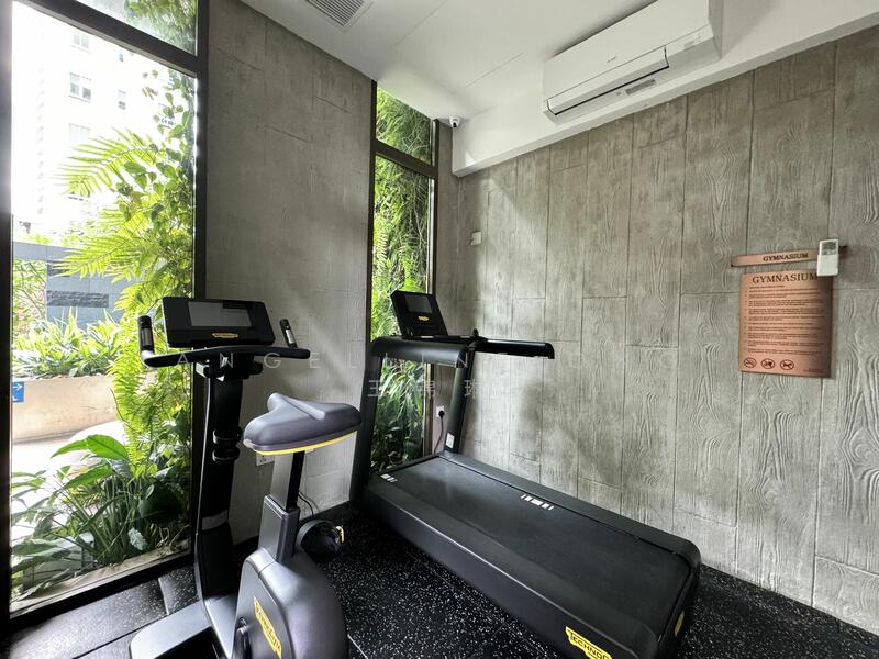 For Rent - 8 Hullet