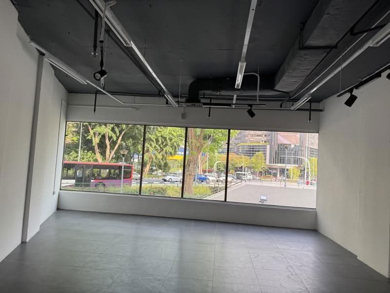 Queensway Shopping Centre, 1 Queensway, Alexandra / Commonwealth, 538 sqft, Mall Shop For Rent, by Jane Ee, 25319885 - CommercialGuru.com.sg