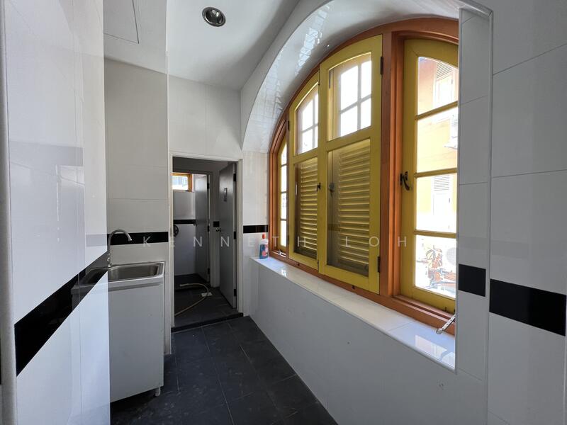 Kreta Ayer Shophouse (Retail/Office), Kreta Ayer, Chinatown / Tanjong Pagar, 1,300 sqft, Office For Rent, by Kenneth Loh, 25320189 - CommercialGuru.com.sg