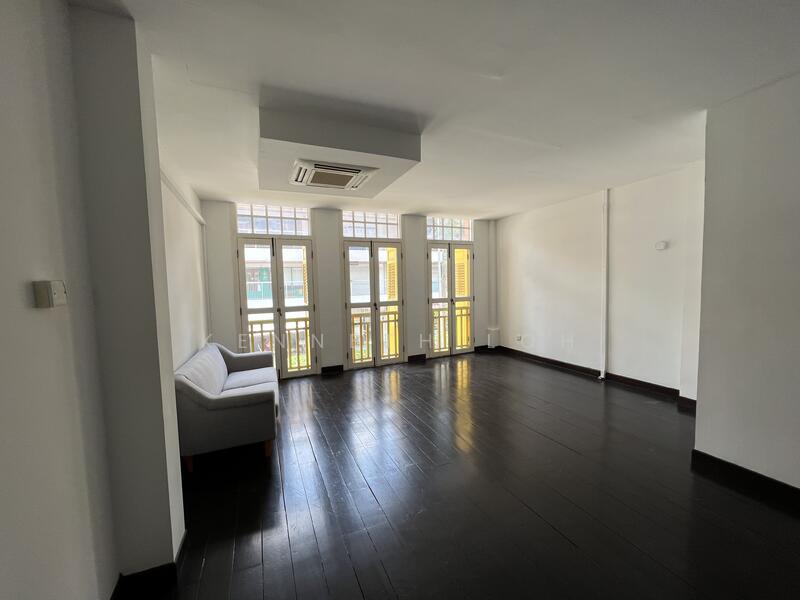 Kreta Ayer Shophouse (Retail/Office), Kreta Ayer, Chinatown / Tanjong Pagar, 1,300 sqft, Office For Rent, by Kenneth Loh, 25320189 - CommercialGuru.com.sg