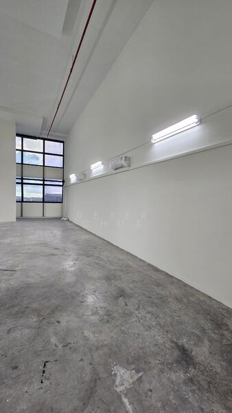 Oxley BizHub, 67 Ubi Road 1, 2,045 sqft, Light Industrial (B1) For Sale, by Peter Chua, 25320457 - CommercialGuru.com.sg
