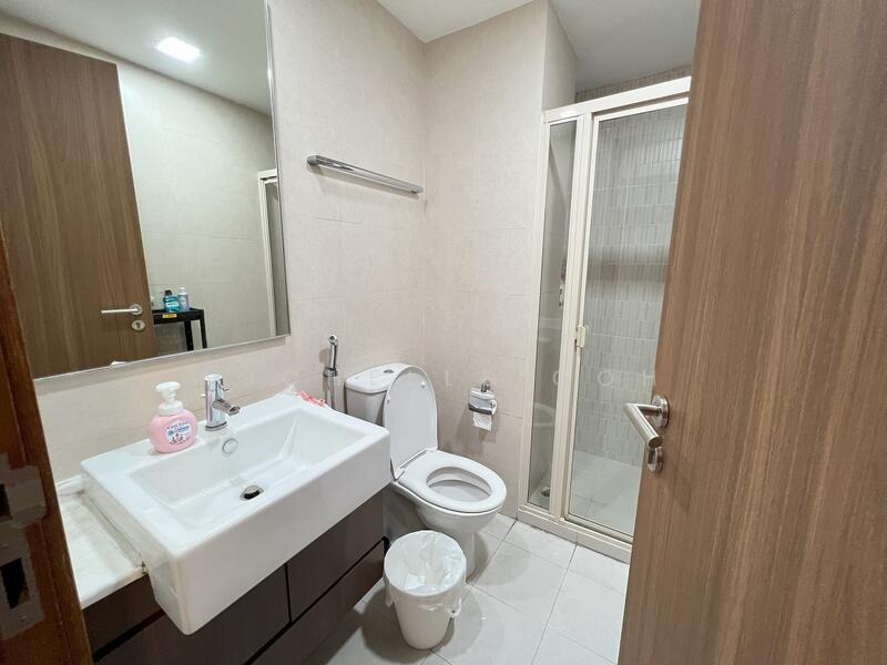 For Rent - The Lakeshore