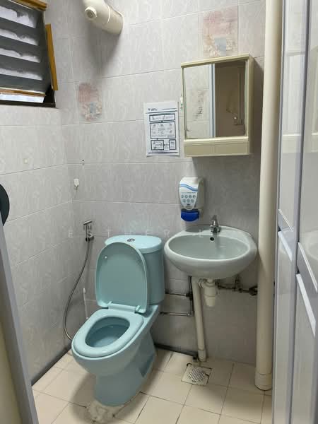 418 Bedok North Avenue 2, 418 Bedok North Avenue 2, 3 Bedrooms, 893 sqft, HDB Flat For Rent, by Esther Lim, 25320795 - PropertyGuru.com.sg