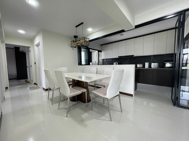 605A Tampines Street 61 HDB Flat For Sale at S$ 950,000 | PropertyGuru Singapore