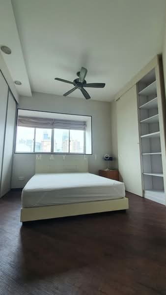 Sunshine Plaza Apartment For Sale at S$ 1,590,000 | PropertyGuru Singapore - Master bedroom with storage