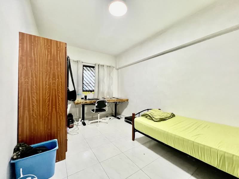 236 Bukit Batok East Avenue 5, 236 Bukit Batok East Avenue 5, 3 Bedrooms, 1,302 sqft, HDB Flat For Sale, by Eugen Tan, 25321129 - PropertyGuru.com.sg