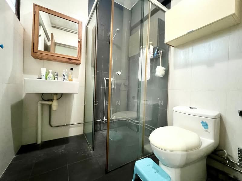236 Bukit Batok East Avenue 5, 236 Bukit Batok East Avenue 5, 3 Bedrooms, 1,302 sqft, HDB Flat For Sale, by Eugen Tan, 25321129 - PropertyGuru.com.sg