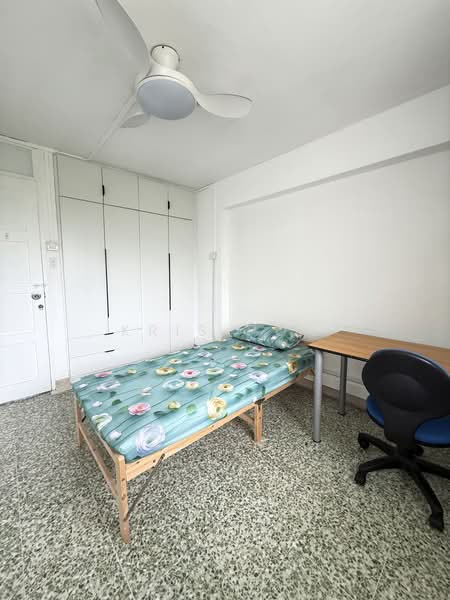 15 Bedok South Road, 15 Bedok South Road, Room Rental, 120 sqft, HDB Flat For Rent, by Kris Poh, 25321644 - PropertyGuru.com.sg