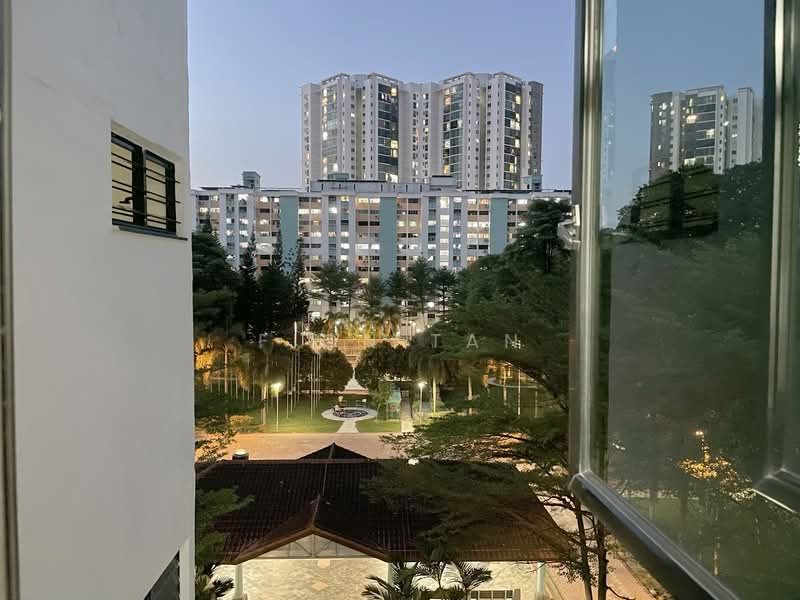 254 Bukit Batok East Avenue 4, 254 Bukit Batok East Avenue 4, Room Rental, 200 sqft, HDB Flat For Rent, by Fion Tan, 25322078 - PropertyGuru.com.sg