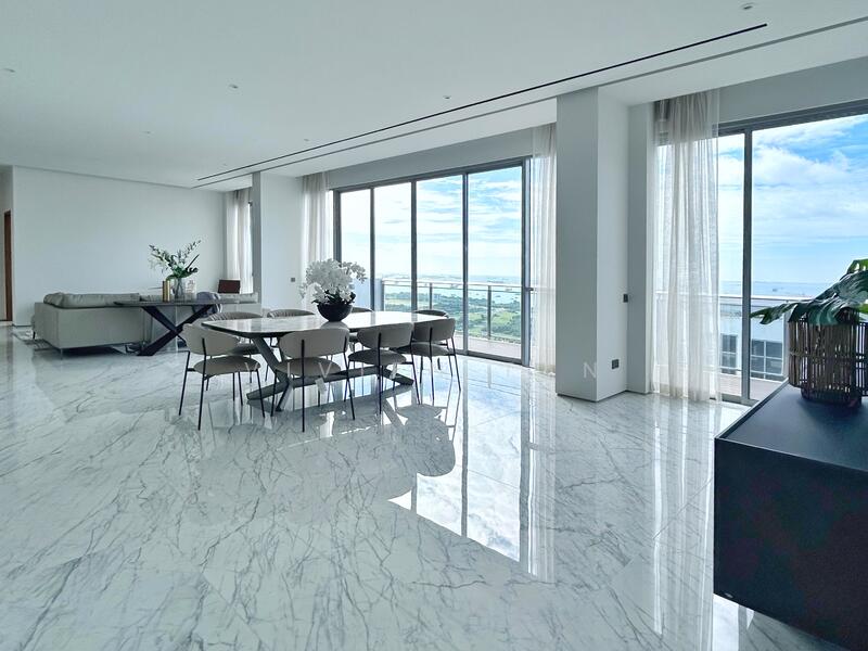 For Sale - Beautiful and Spacious Penthouse in Prime CBD