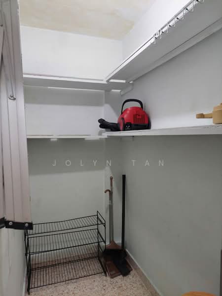 575 Ang Mo Kio Avenue 10, 575 Ang Mo Kio Avenue 10, 2 Bedrooms, 721 sqft, HDB Flat For Rent, by Jolyn Tan, 25322643 - PropertyGuru.com.sg
