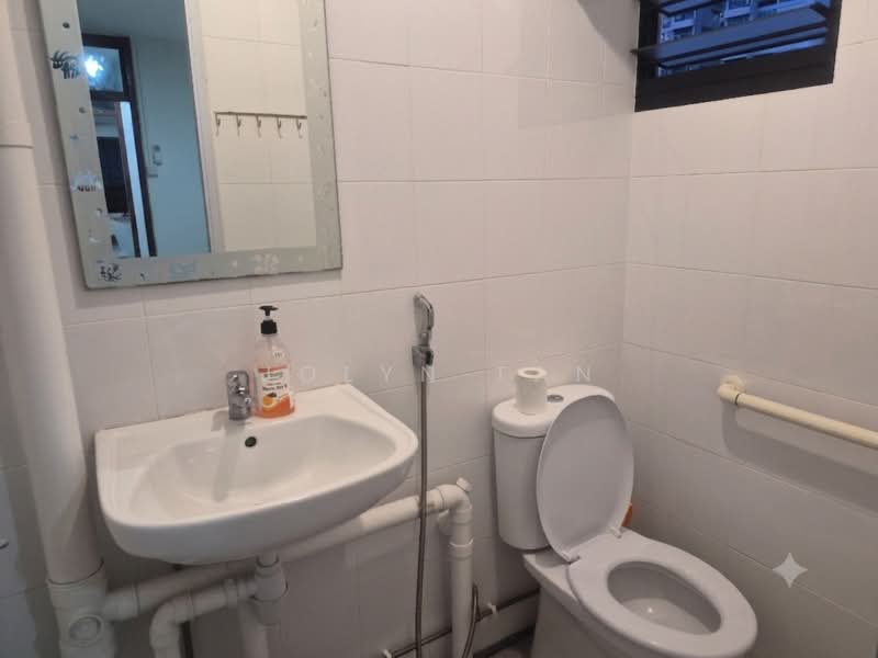 575 Ang Mo Kio Avenue 10, 575 Ang Mo Kio Avenue 10, 2 Bedrooms, 721 sqft, HDB Flat For Rent, by Jolyn Tan, 25322643 - PropertyGuru.com.sg