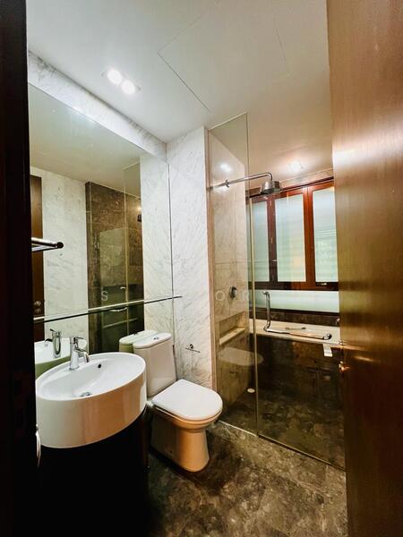 The Cornwall, 2 Cornwall Gardens, Tanglin / Holland / Bukit Timah, 2 Bedrooms, 1,044 sqft, Condominium For Sale, by Ms. Georgie, 25323368 - PropertyGuru.com.sg