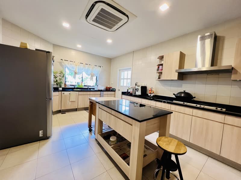 The Arcadia (Arcadia Gardens), 235 Arcadia Road, 4 Bedrooms, 7,508 sqft, Condominium For Rent, by Nicole Teo, 25323372 - PropertyGuru.com.sg