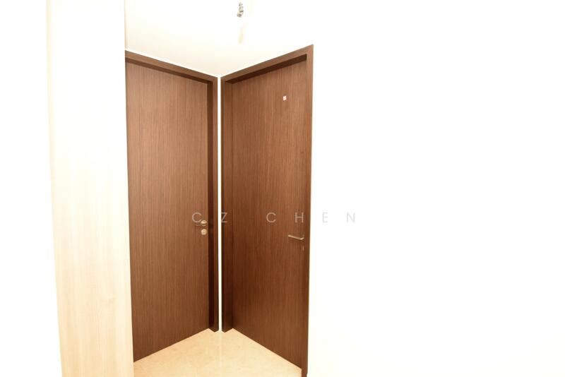 foyer. 2 seperate unit