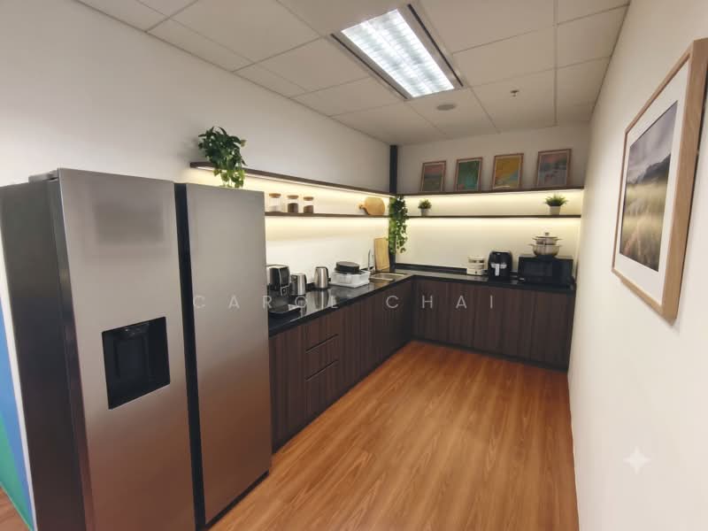Bugis Junction, 200 Victoria Street, 2,800 sqft, Office For Rent, by Carol Chai, 25324695 - CommercialGuru.com.sg