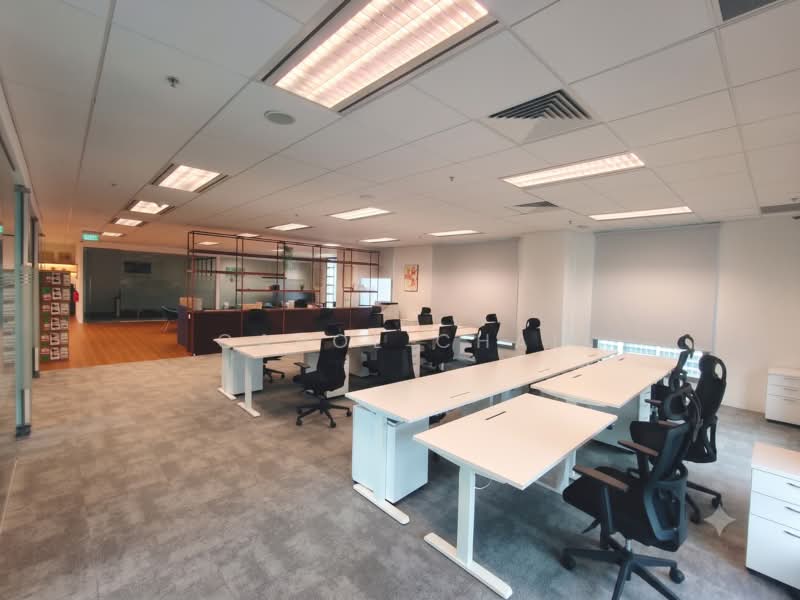 Bugis Junction, 200 Victoria Street, 2,800 sqft, Office For Rent, by Carol Chai, 25324695 - CommercialGuru.com.sg