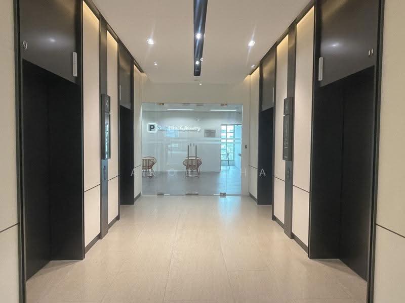 Bugis Junction, 200 Victoria Street, Beach Road / Bugis / Rochor, 2,800 sqft, Office For Rent, by Carol Chai, 25324695 - CommercialGuru.com.sg