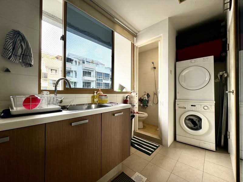 The Maylea, 242F Pasir Panjang Road, Buona Vista / West Coast / Clementi New Town, 3 Bedrooms, 1,259 sqft, Condominium For Rent, by Wayne Tan, 25325333 - PropertyGuru.com.sg