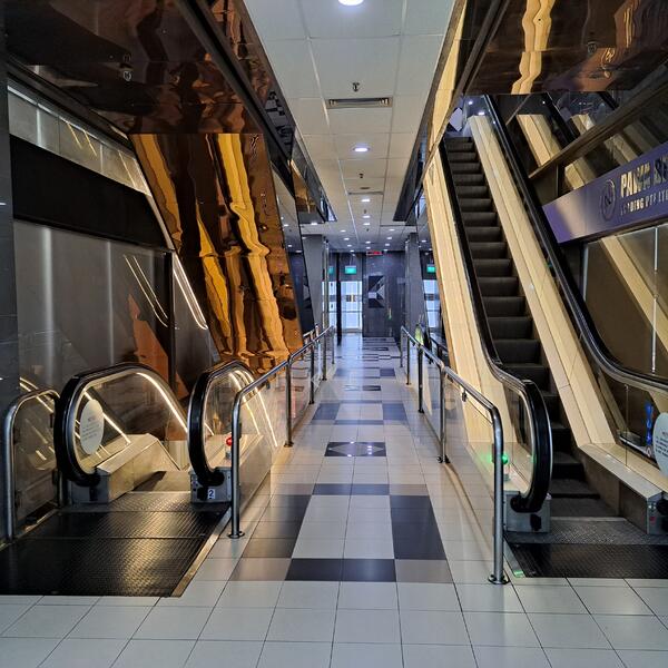High Street Plaza, 77 High Street, 614 sqft, Mall Shop For Rent, by Mike ., 25325359 - CommercialGuru.com.sg