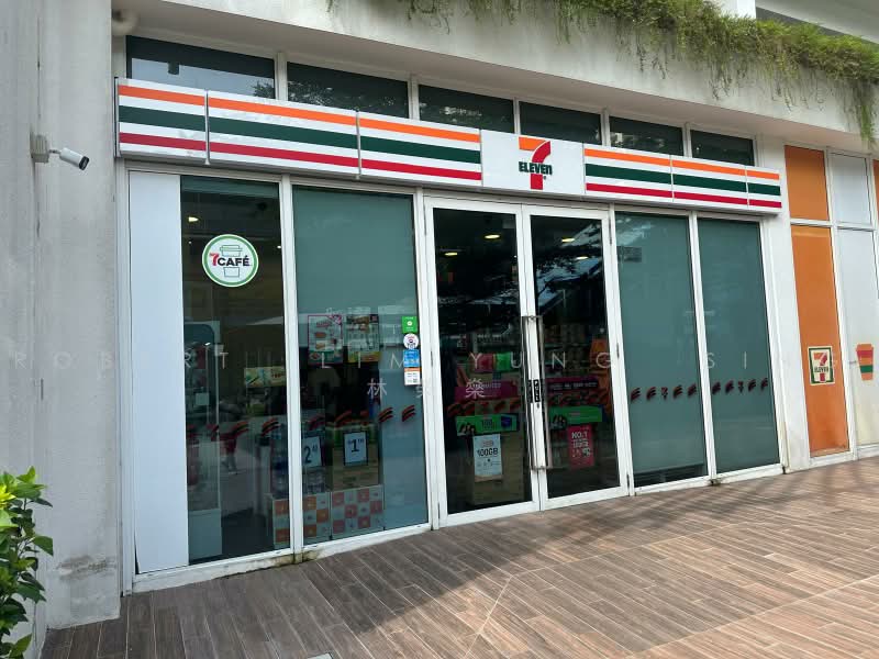 Queens Peak, 1 Dundee Road, 3 Bedrooms, 1,001 sqft, Condominium For Rent, by Robert  Lim Yung  Sing     林榮燊, 25325632 - 7-Eleven at ground floor - PropertyGuru.com.sg