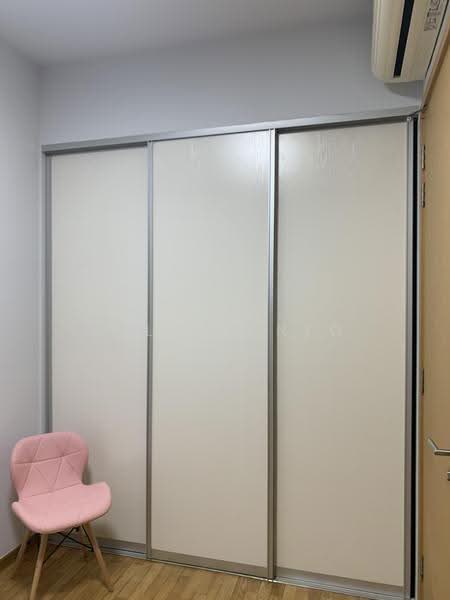 Common Bedroom with built in wardrobe