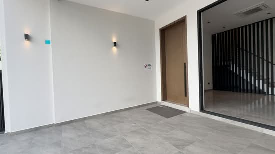 Brand new & freehold, 4 levels with Lift, 2cars ,living & dining hall with marble floor&high ceiling, Joo Chiat - Kim Yan call 8130 3636 to view, 5 Bedrooms, 4,384 sqft, Terraced House For Sale, by Kim Yan 金燕, 25326086 - PropertyGuru.com.sg