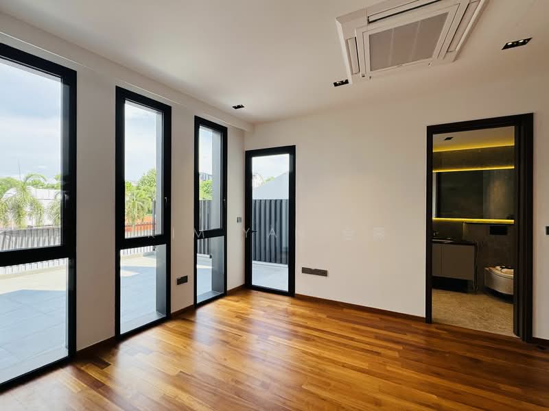 Brand new & freehold, 4 levels with Lift, 2cars ,living & dining hall with marble floor&high ceiling, Joo Chiat - Kim Yan call 8130 3636 to view, 5 Bedrooms, 4,384 sqft, Terraced House For Sale, by Kim Yan 金燕, 25326086 - PropertyGuru.com.sg