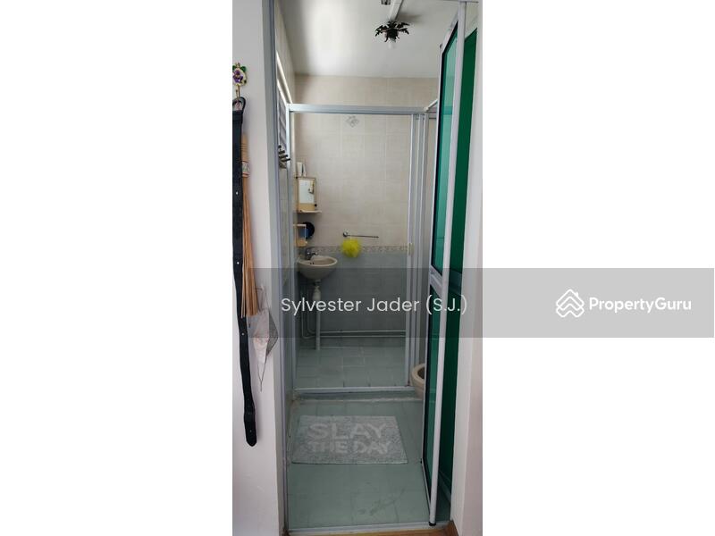 For Sale - 648 Hougang Avenue 8
