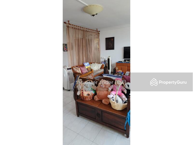 For Sale - 648 Hougang Avenue 8