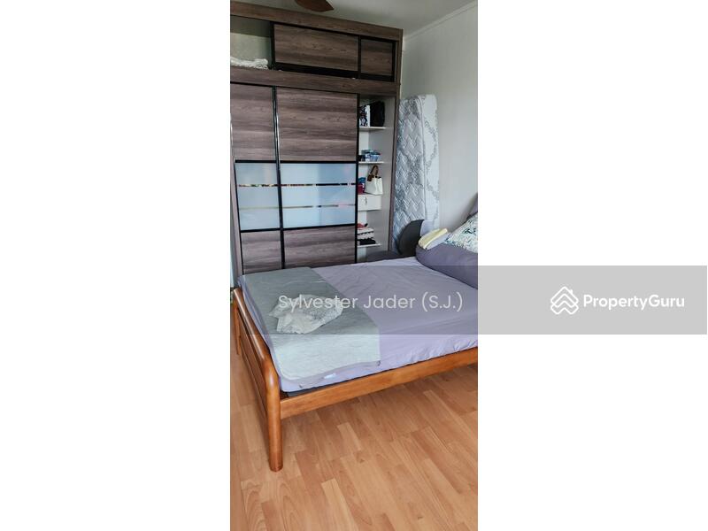 For Sale - 648 Hougang Avenue 8