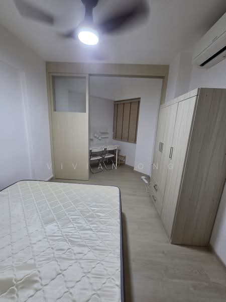 385 Bukit Batok West Avenue 5, 385 Bukit Batok West Avenue 5, Room Rental, 150 sqft, HDB Flat For Rent, by Vivian Ong, 25326981 - PropertyGuru.com.sg