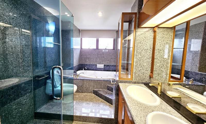 XL Single-level Apartment with Large Bedrooms, nr Mall & MRT, Claymore/ Orchard Rd, Orchard / River Valley, 4 Bedrooms, 3,348 sqft, Condominium For Rent, by Clara Heng, 25327531 - PropertyGuru.com.sg
