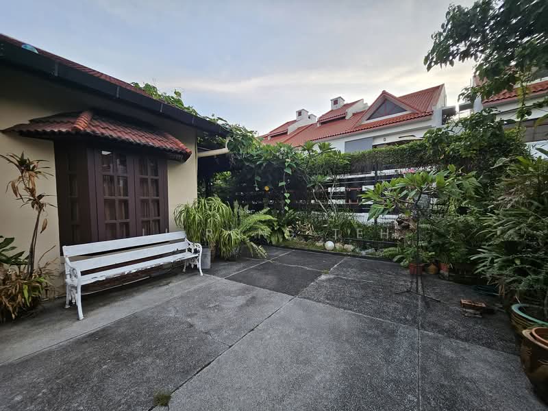 ️ LAND FOR REBUILD! SPRING PARK ESTATE 4107SQFT LOVELY & ELEVATED! CALL