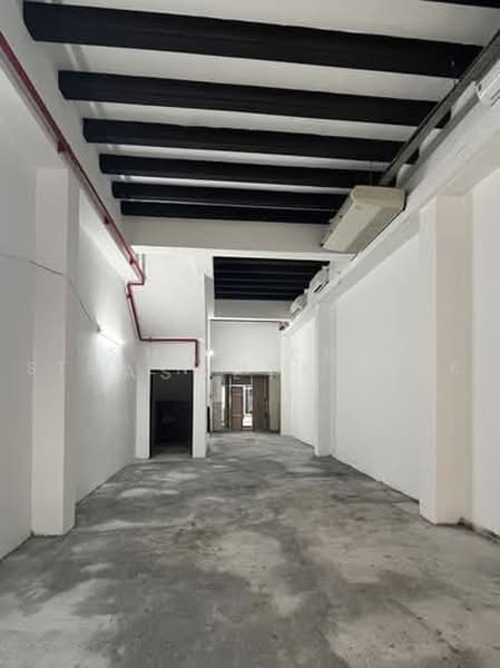 Bustling F&B Shophouse at Boat Quay Area, Boat Quay / Raffles Place / Marina, 1,410 sqft, Food & Beverage For Rent, by Steven Max Quek, 25328530 - CommercialGuru.com.sg