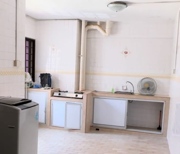452 Jurong West Street 42, 452 Jurong West Street 42, 3 Bedrooms, 1,432 sqft, HDB Flat For Rent, by Yu Qing (Bron), 25328546 - PropertyGuru.com.sg