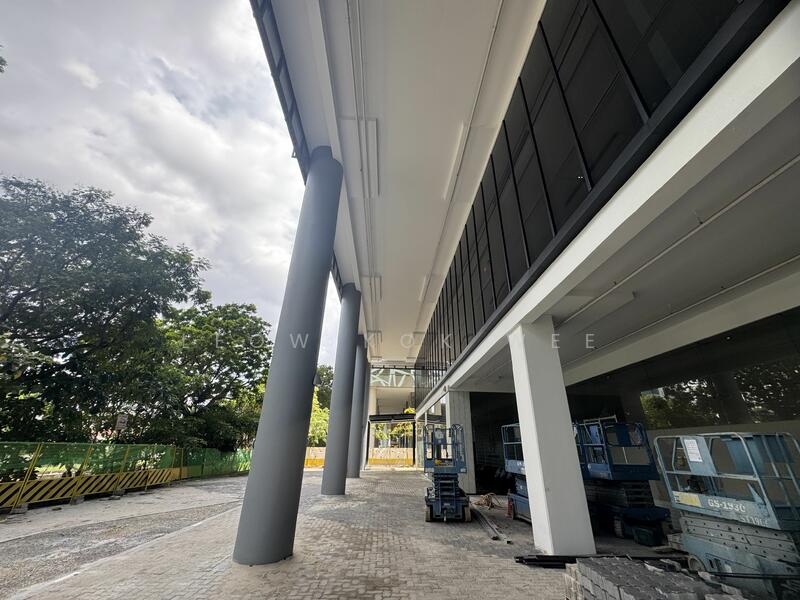 High ceiling medical device production / media / robotics showroom above MRT, Tai Seng, 5,000 sqft, Warehouse For Rent, by Leow Kok Wee, 25328763 - CommercialGuru.com.sg