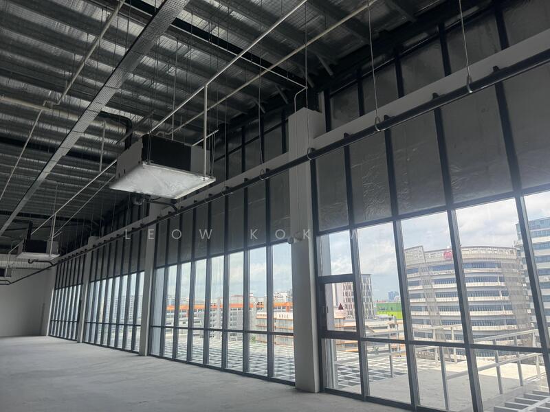 High ceiling medical device production / media / robotics showroom above MRT, Tai Seng, 5,000 sqft, Warehouse For Rent, by Leow Kok Wee, 25328763 - CommercialGuru.com.sg