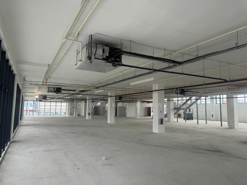 High ceiling medical device production / media / robotics showroom above MRT, Tai Seng, 5,000 sqft, Warehouse For Rent, by Leow Kok Wee, 25328763 - CommercialGuru.com.sg