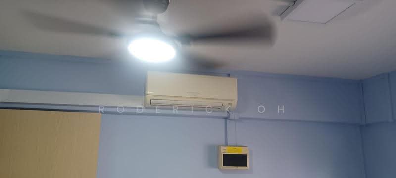 586 Ang Mo Kio Avenue 3, 586 Ang Mo Kio Avenue 3, Ang Mo Kio / Bishan / Thomson, Room Rental, 100 sqft, HDB Flat For Rent, by Roderick Oh, 25329390 - PropertyGuru.com.sg