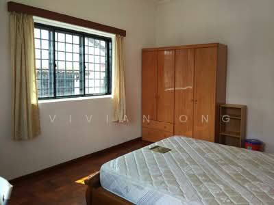 For Rent - Upper Thomson MRT landed room for rent