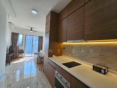 For Rent - Queens Peak