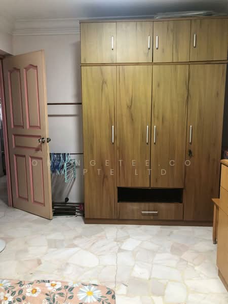 241 Bukit Batok East Avenue 5, 241 Bukit Batok East Avenue 5, Room Rental, 250 sqft, HDB Flat For Rent, by JIMMY, 25330012 - PropertyGuru.com.sg
