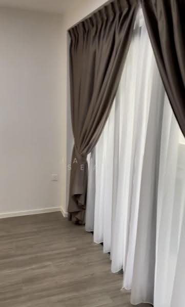 Avenue South Residence, 1 Silat Avenue, Alexandra / Commonwealth, 1 Bedroom, 495 sqft, Condominium For Rent, by James Seah, 25330025 - PropertyGuru.com.sg